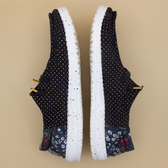 Hey Dude Wendy Funk Floral Dot Slip On Loafer Shoes Women's Size 8 - Picture 6 of 8